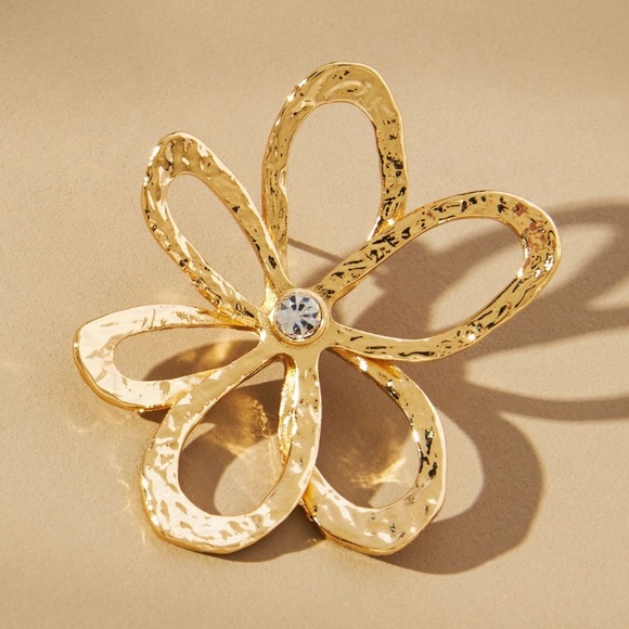 Anthropologie Jewelry - Anthropologie Petals Flower Post Earrings